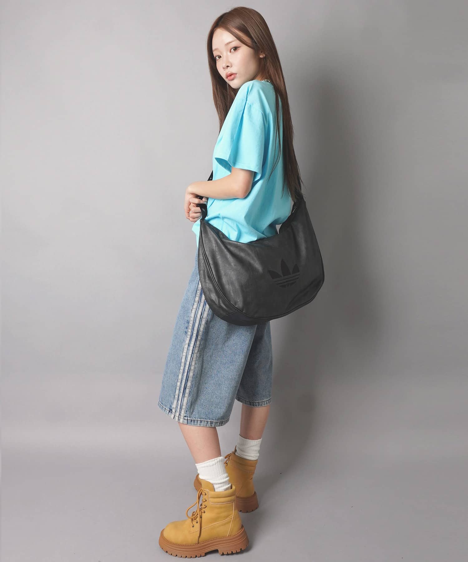 ≪adidas/アディダス≫合皮ムーンバッグ/ヴィンテージ加工 | SPINNS