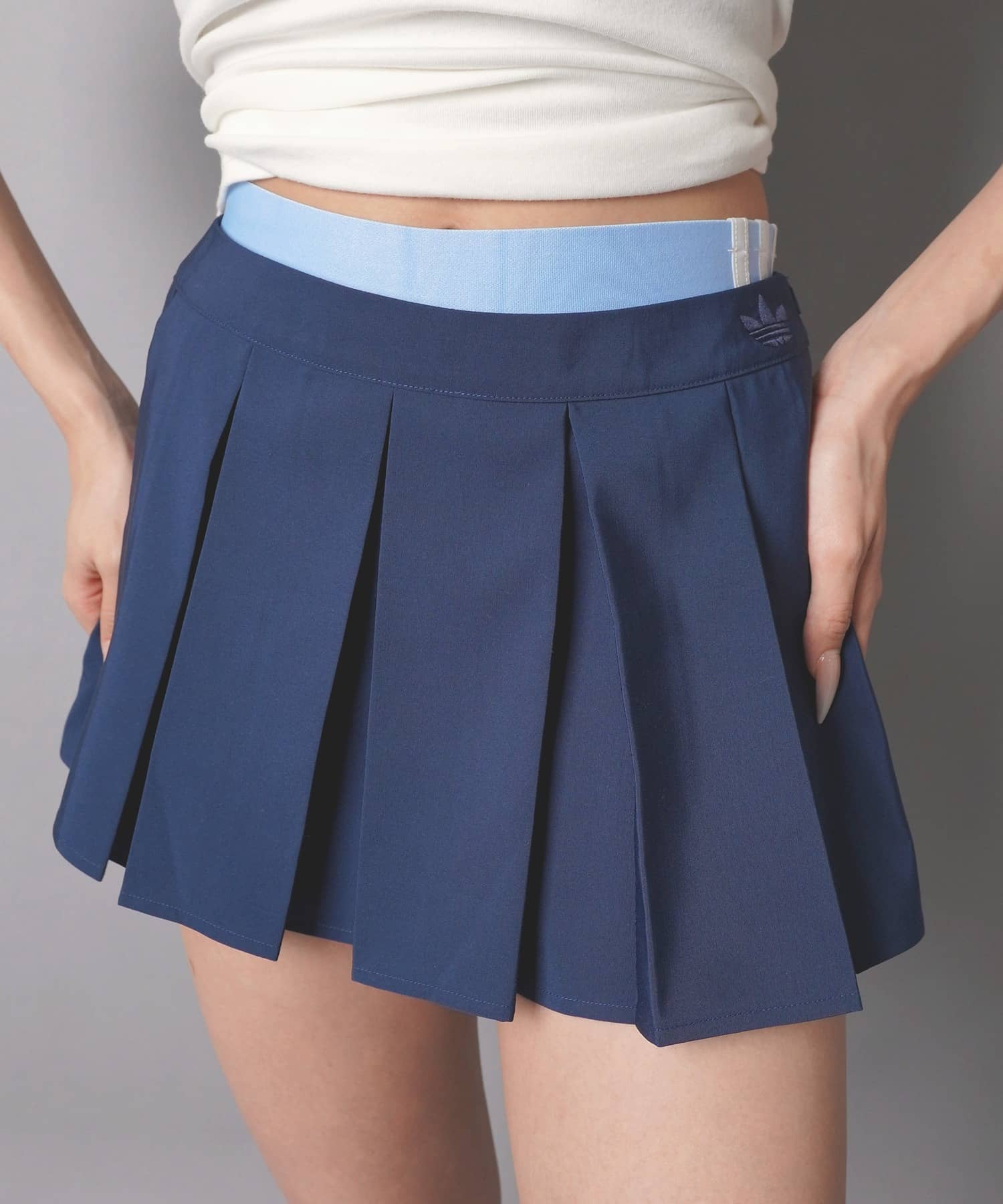 ≪adidas/アディダス≫レイヤード風プリーツミニスカート | SPINNS WEB