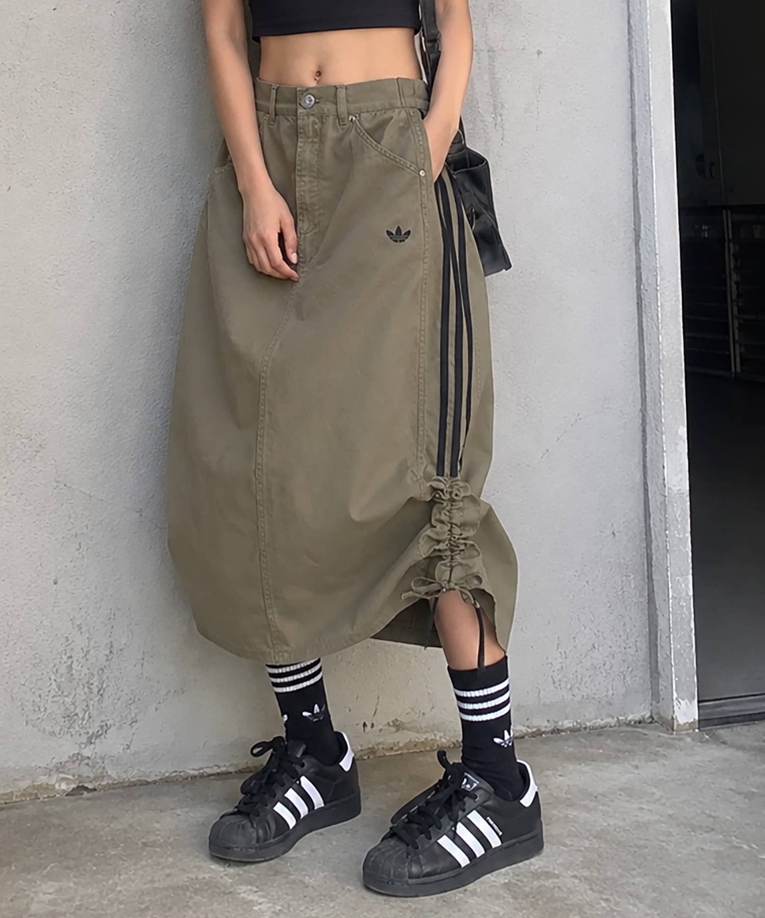 ≪adidas/アディダス≫パラシュートロングスカート | SPINNS WEB STORE