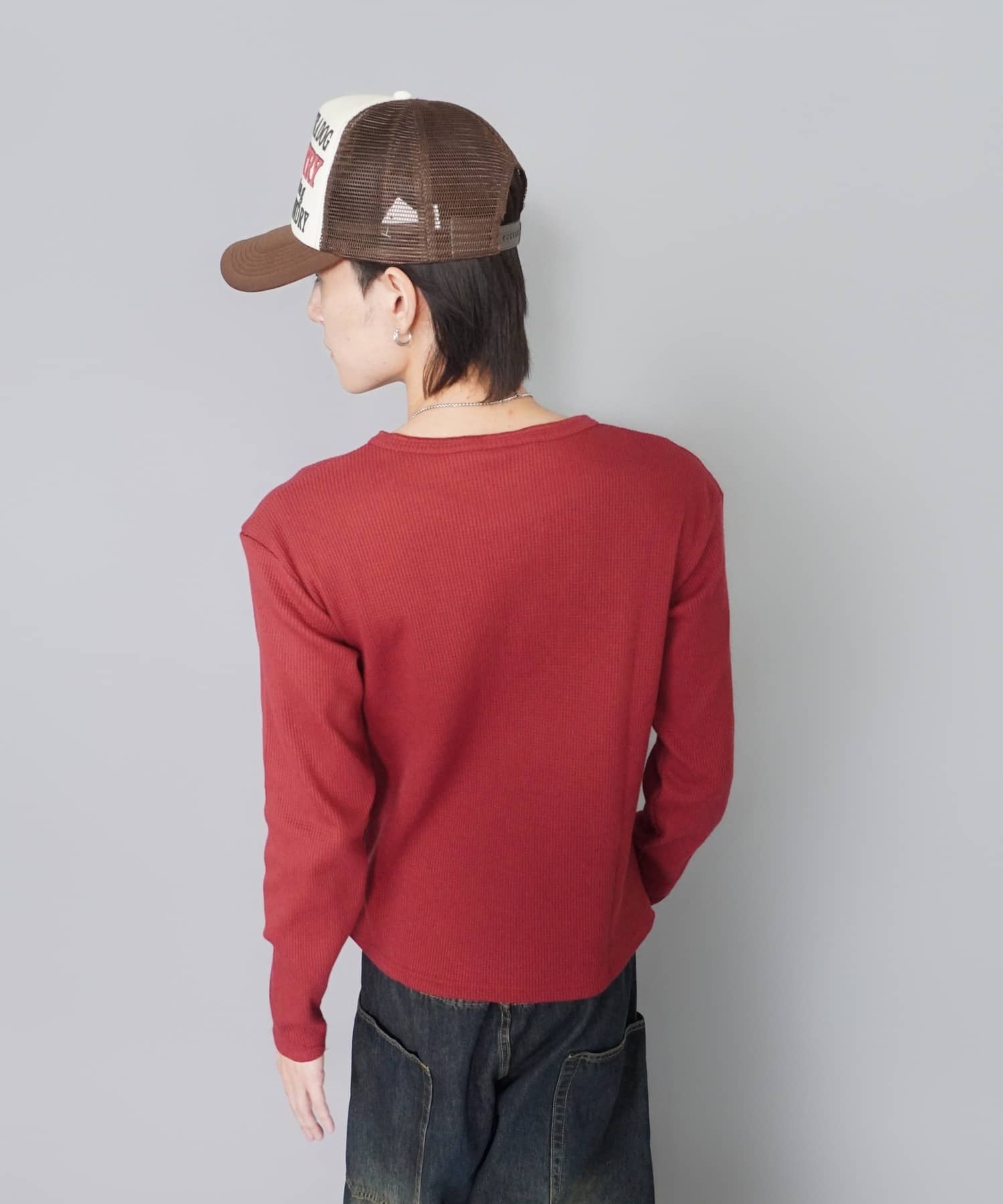 短丈ワッフルヘンリーネック長袖Tシャツ/サーマル/ワンポイントロゴ