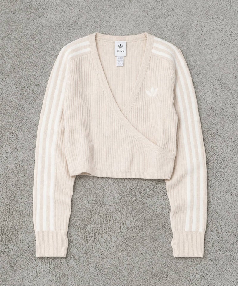 ベージュ