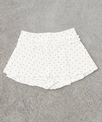 オフホワイト