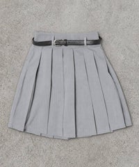 グレー